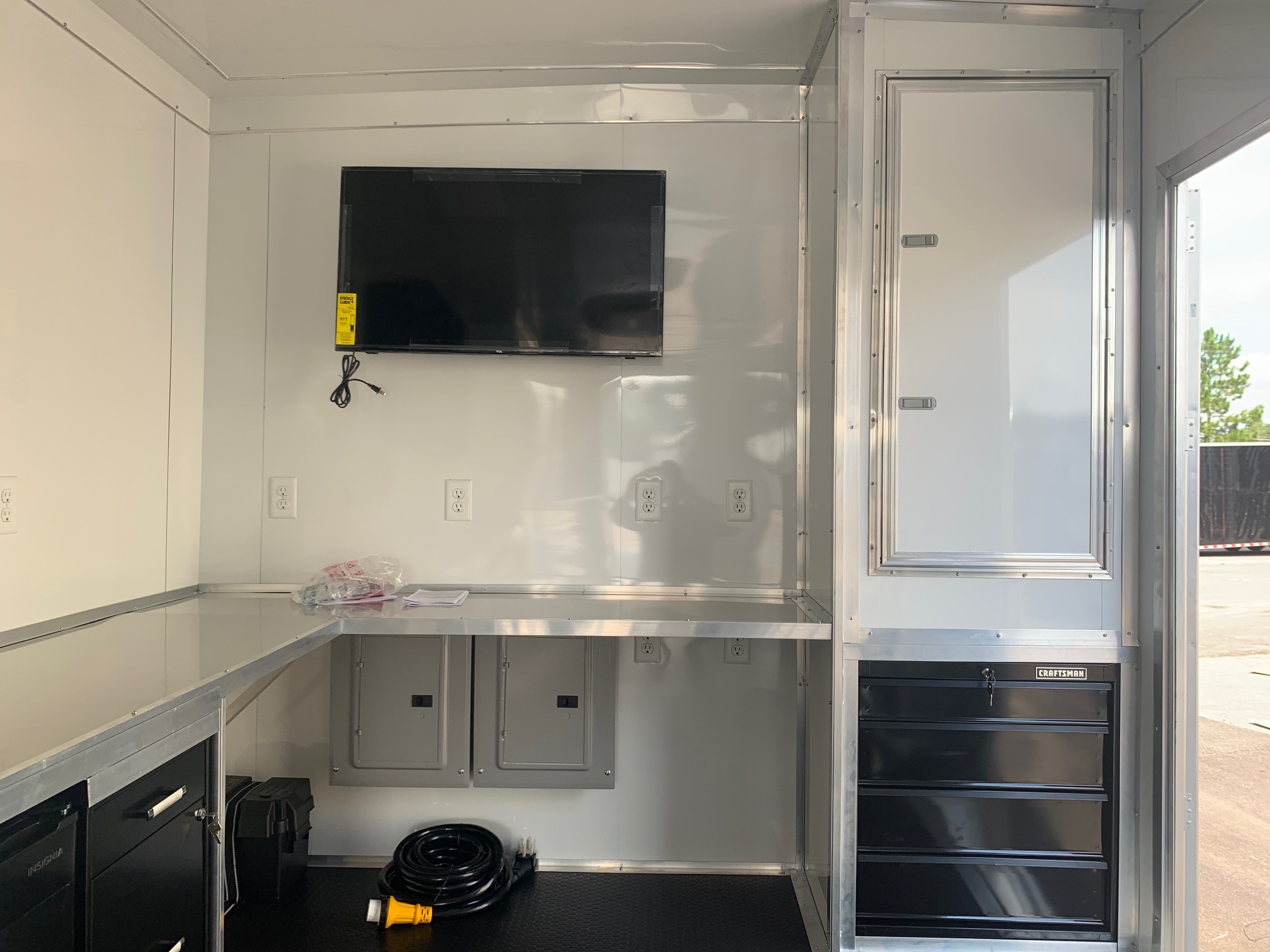 Mobile Office Trailers | Enclosed Mobile Office Trailers for Sale