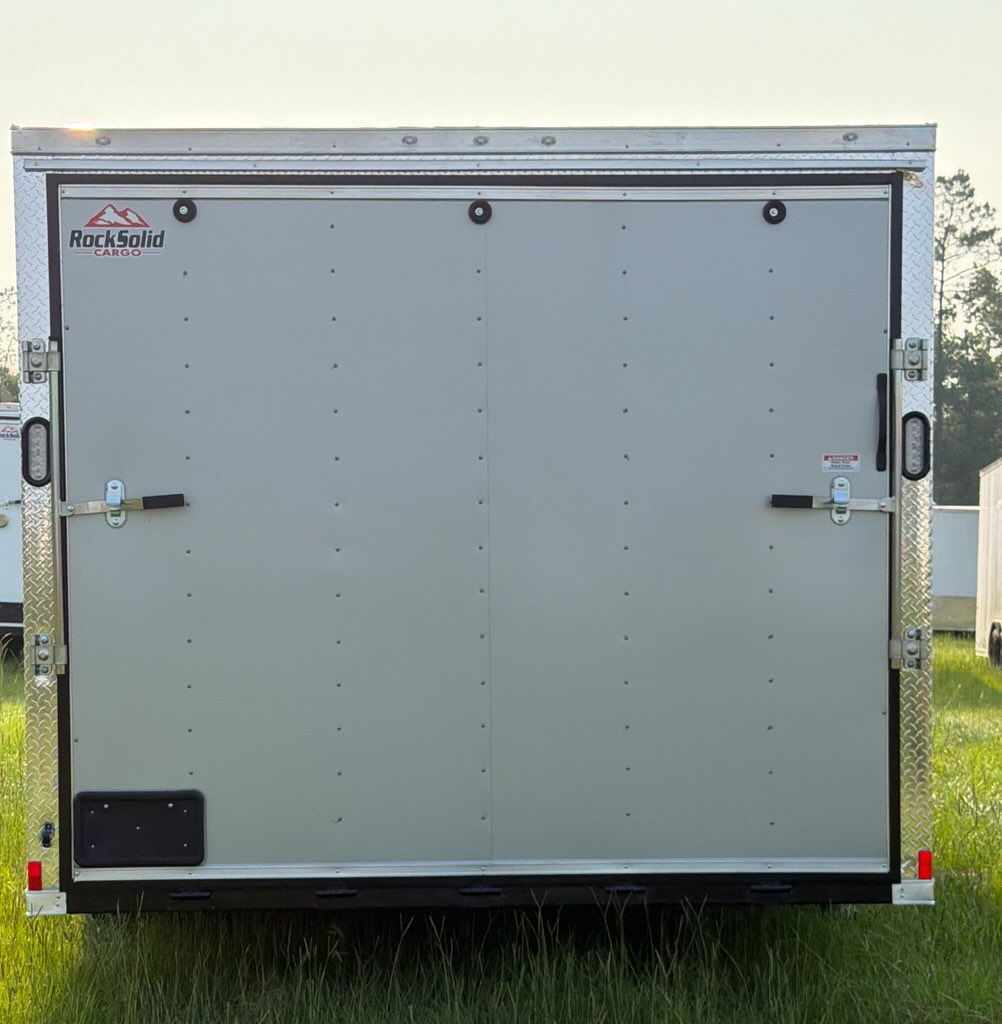 8.5x20 Enclosed Trailer - Image 4