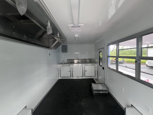 inside view bbq trailer 8.5 x 22