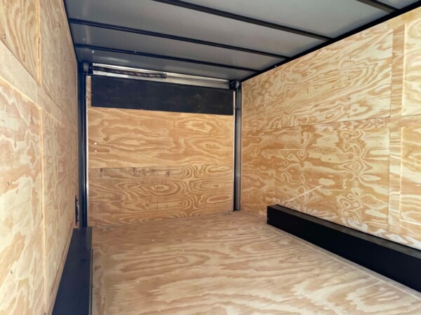 8.5 X 16 TA ENCLOSED CARGO TRAILER FOR SALE