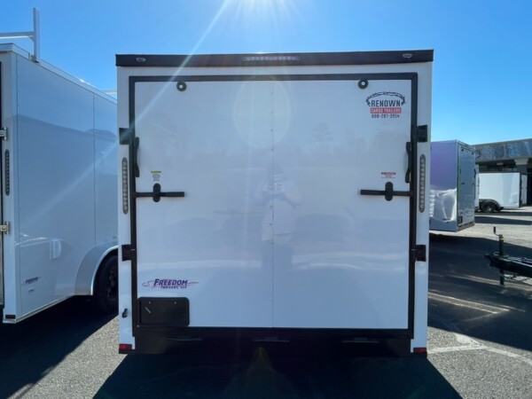 86089 7 X 14ta white BO ENCLOSED TRAILER