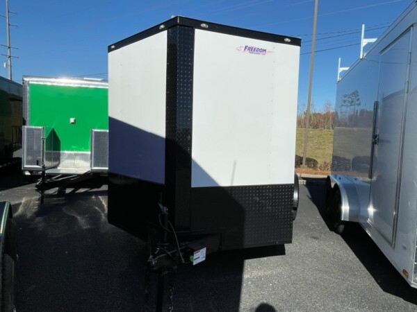 86089 7 X 14ta white BO ENCLOSED TRAILER