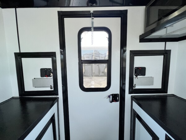 SDG 7 X 12 TA Fiber Splicing Trailer TURNKEY w/ Generator - Image 20