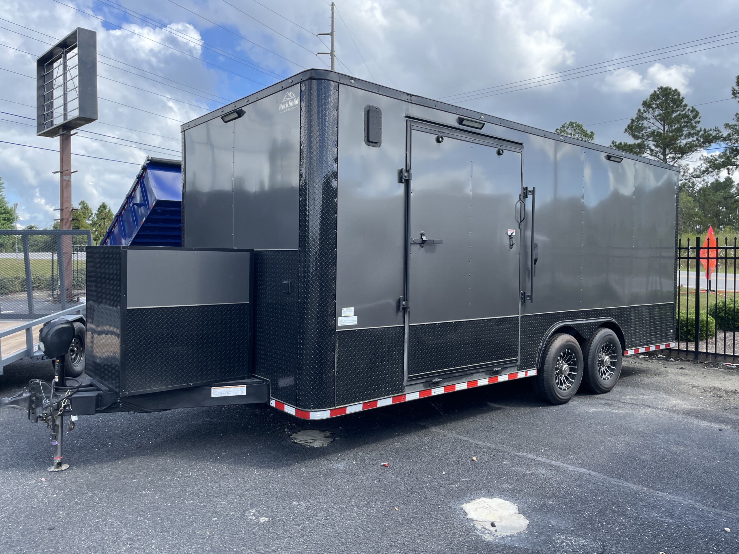 8.5 X 20 TA ENCLOSED CARGO TRAILER - Image 2