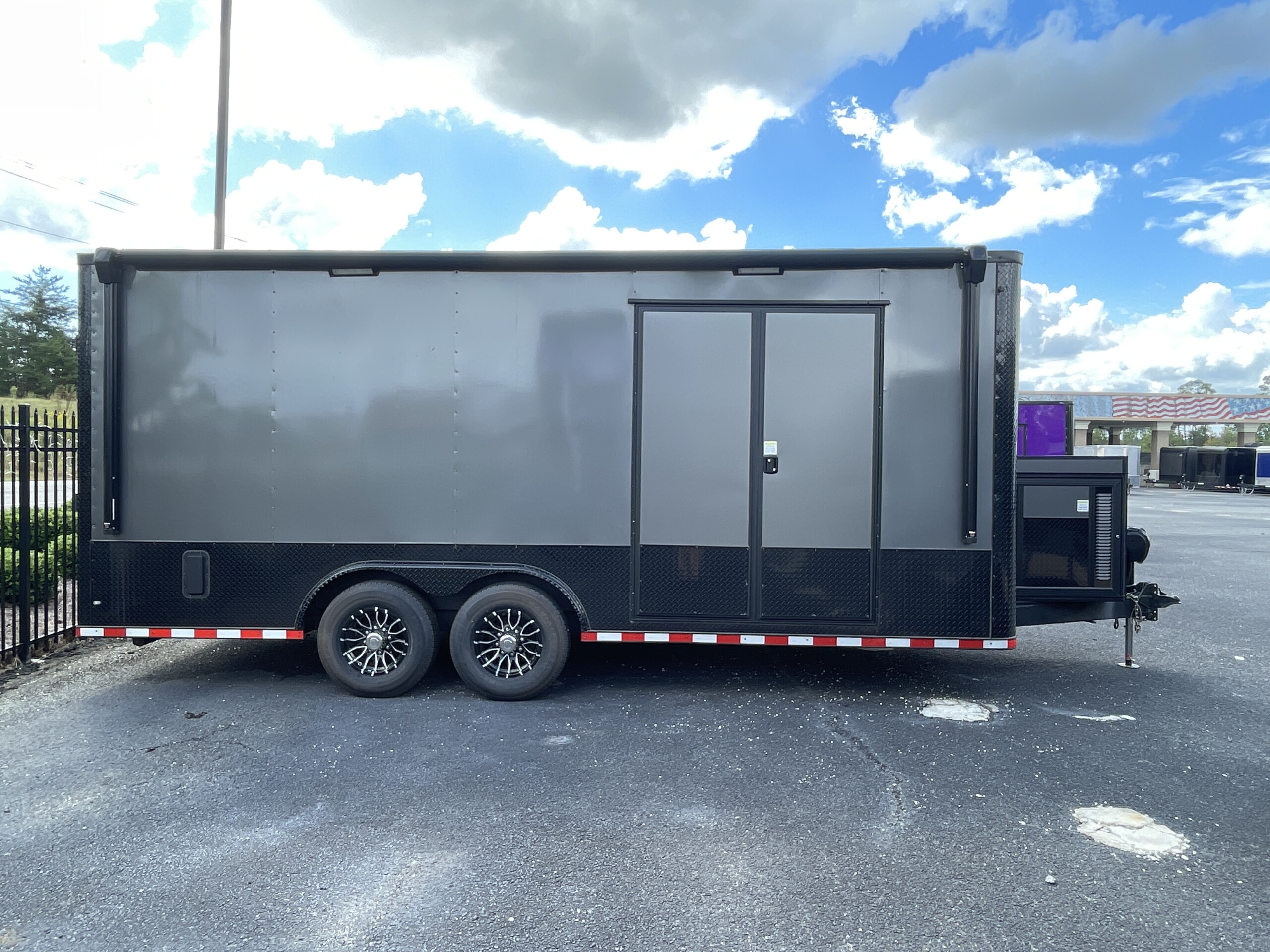 8.5 X 20 TA ENCLOSED CARGO TRAILER - Image 4