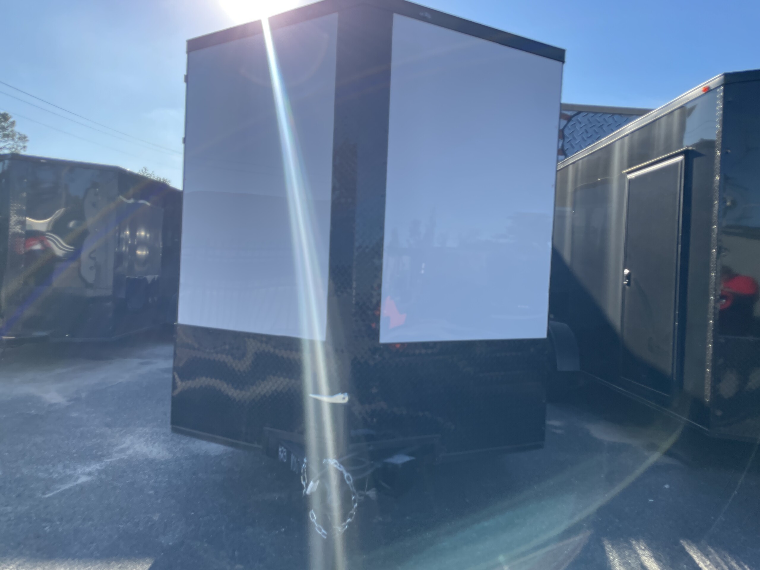 7 X 16 TA ENCLOSED CARGO TRAILER - Image 5