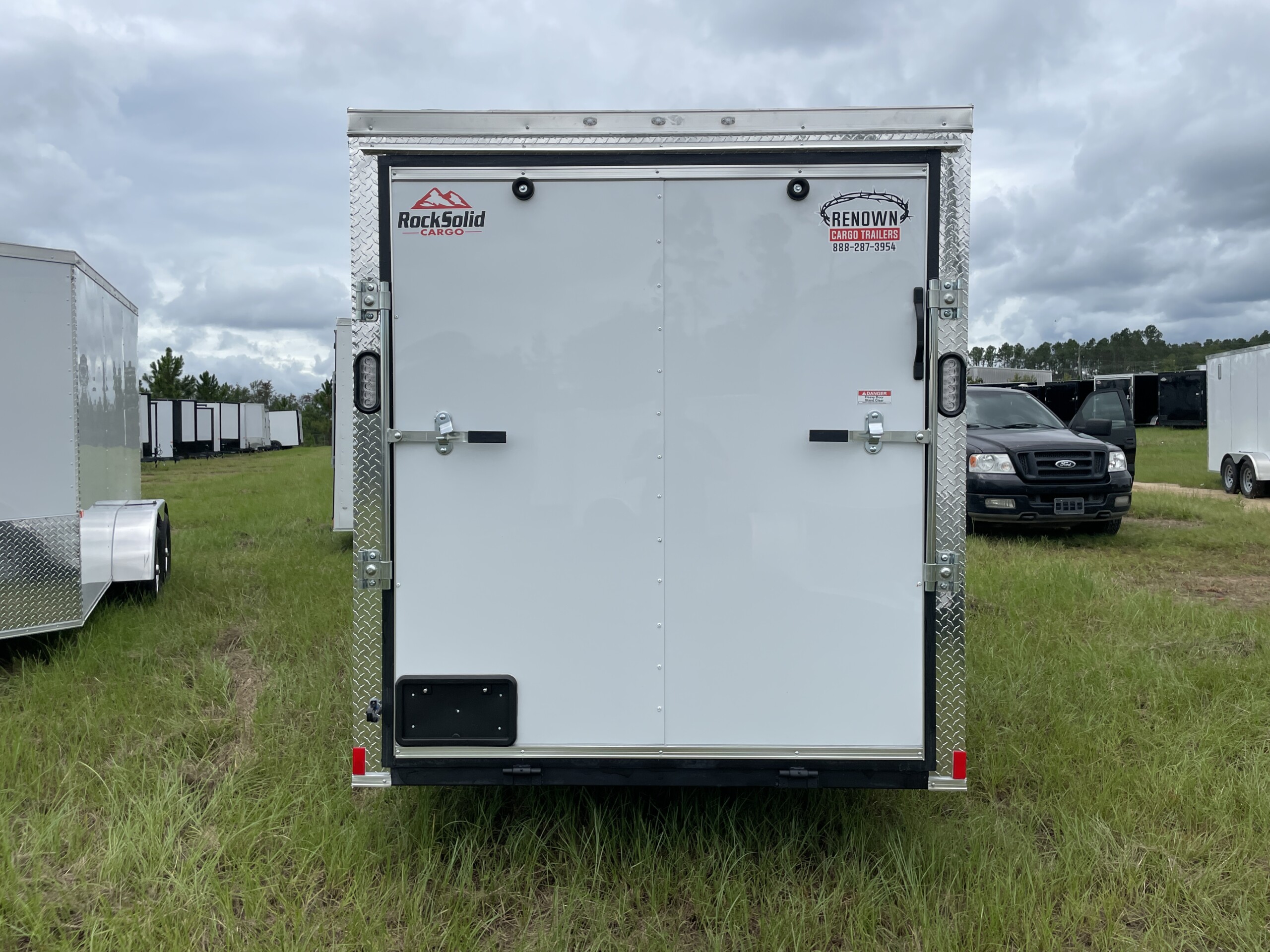 6 X 12 SA ENCLOSED CARGO TRAILER - Image 6