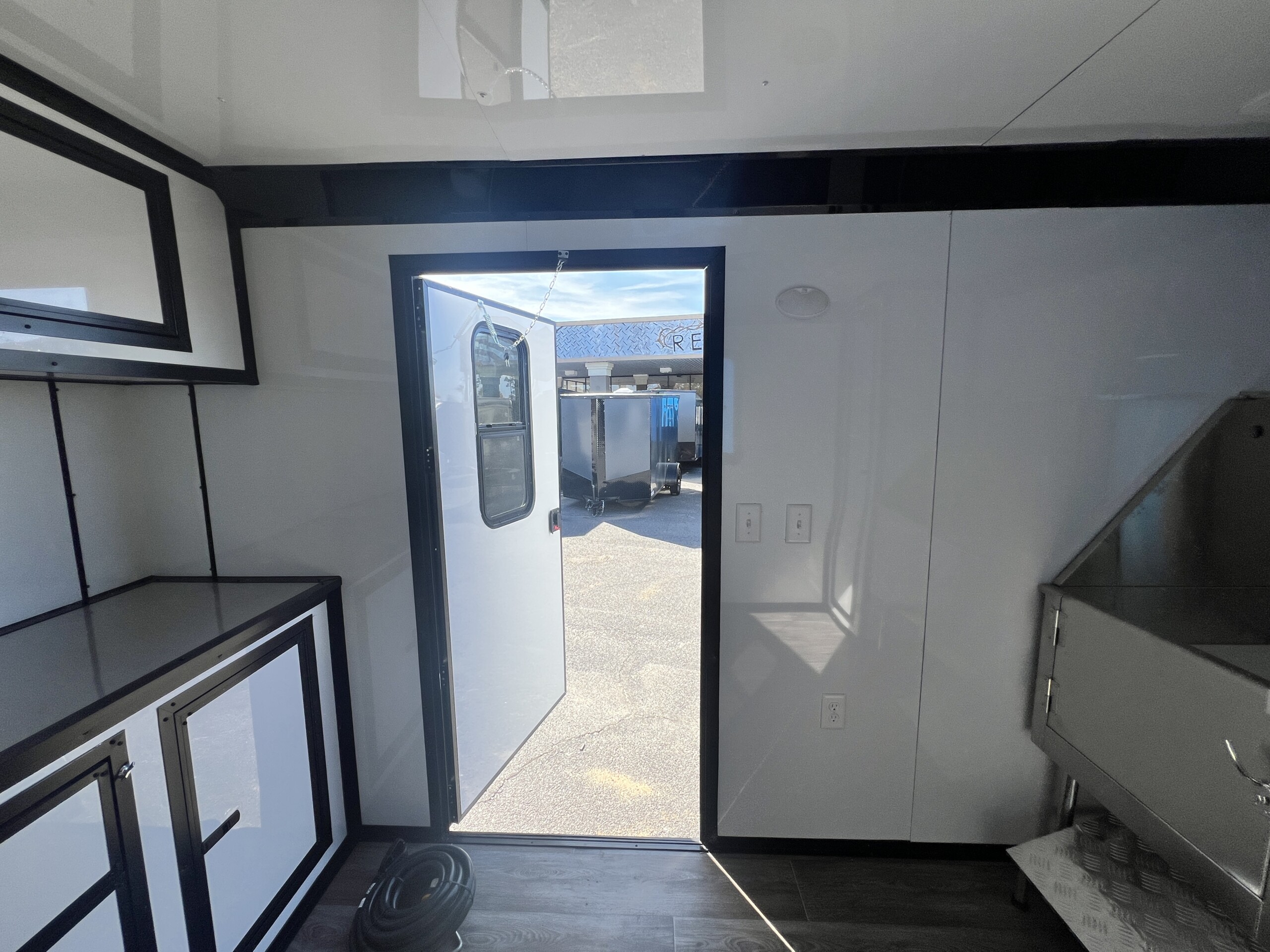 7 X 14 TA PET GROOMING TRAILER - GENESIS SERIES - Image 15