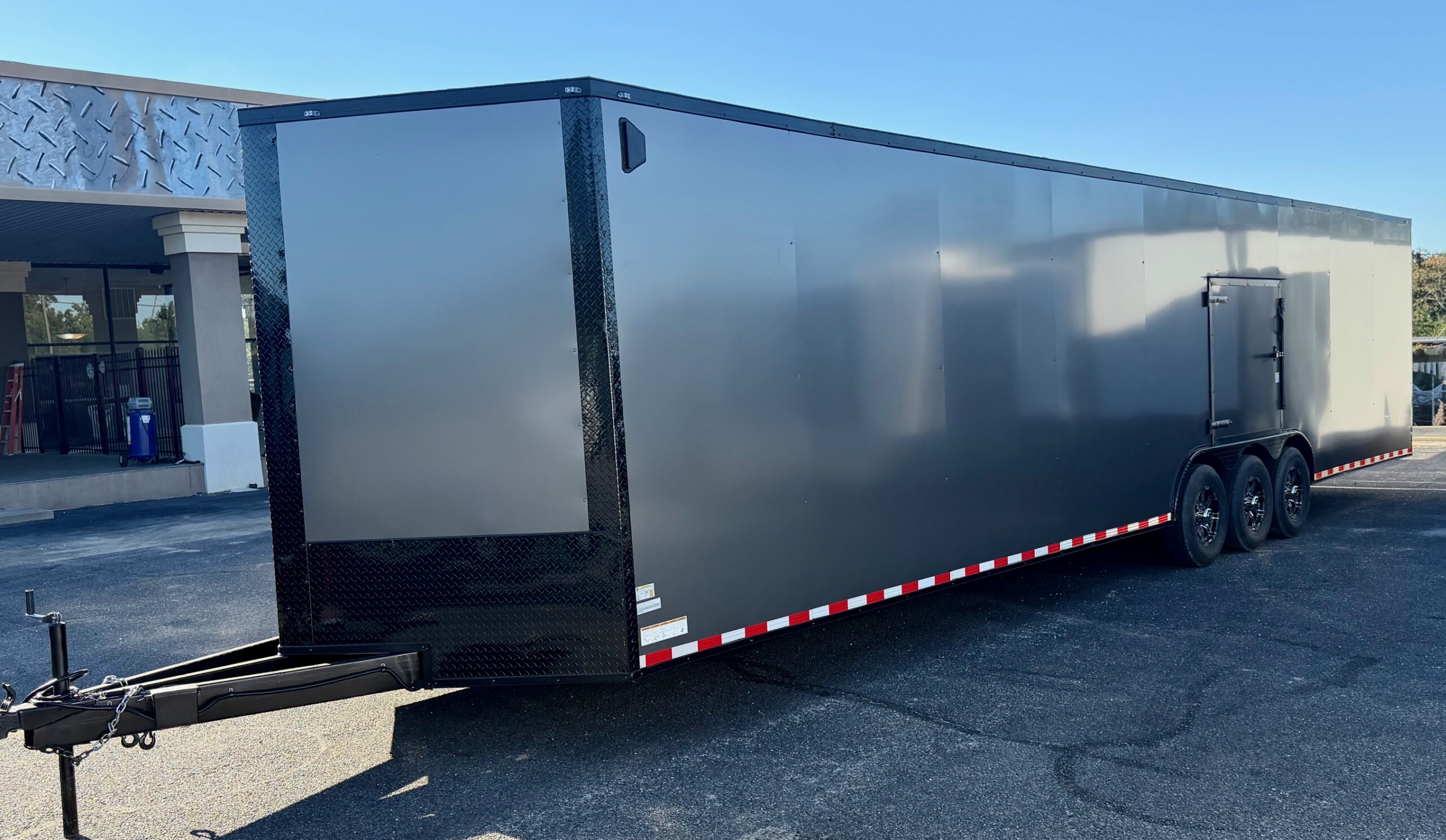 8.5 X 36 TTA5 ENCLOSED CARGO TRAILER - Image 3