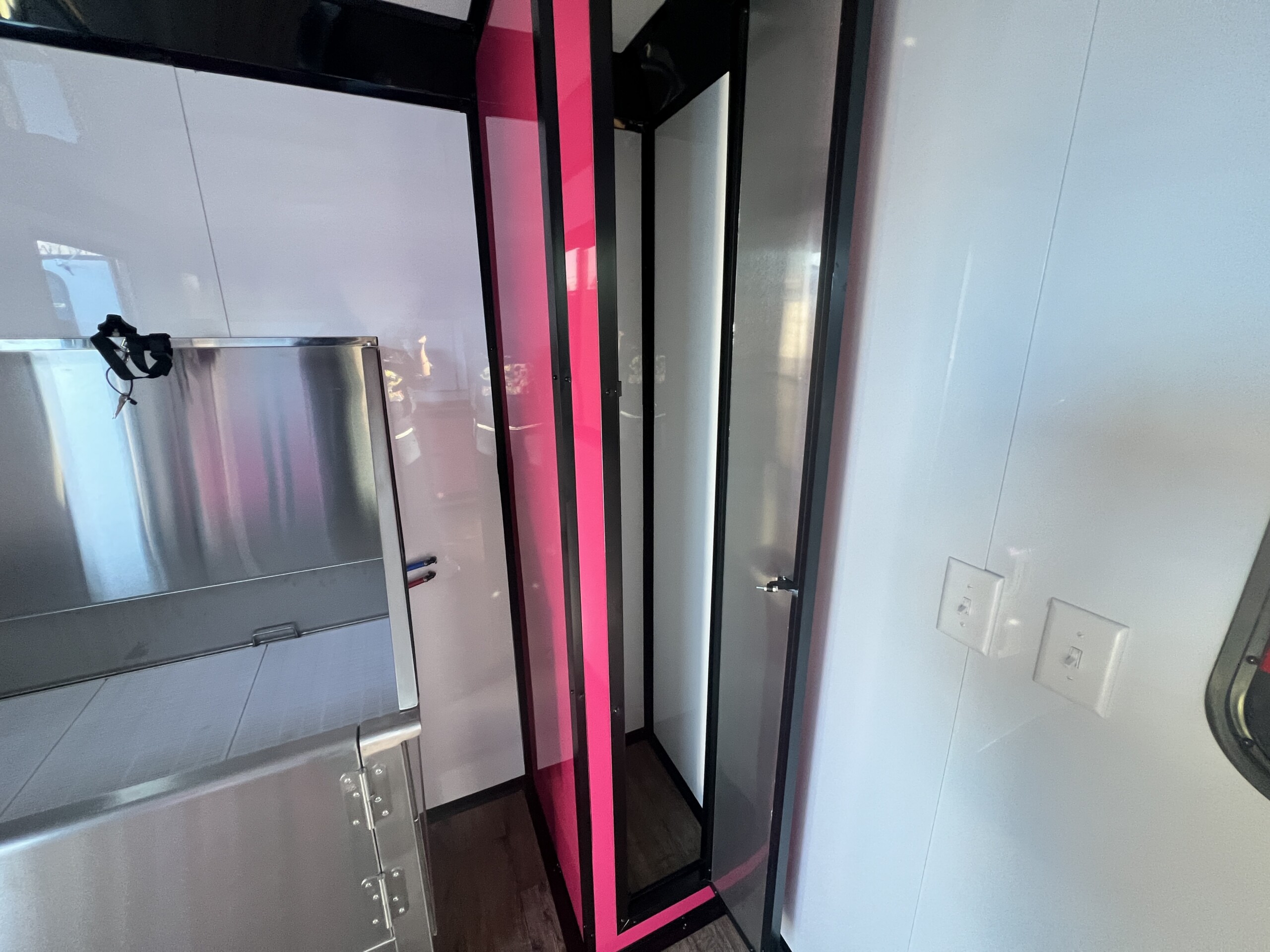7 X 12 TA PET GROOMING TRAILER - GENESIS SERIES - Image 3