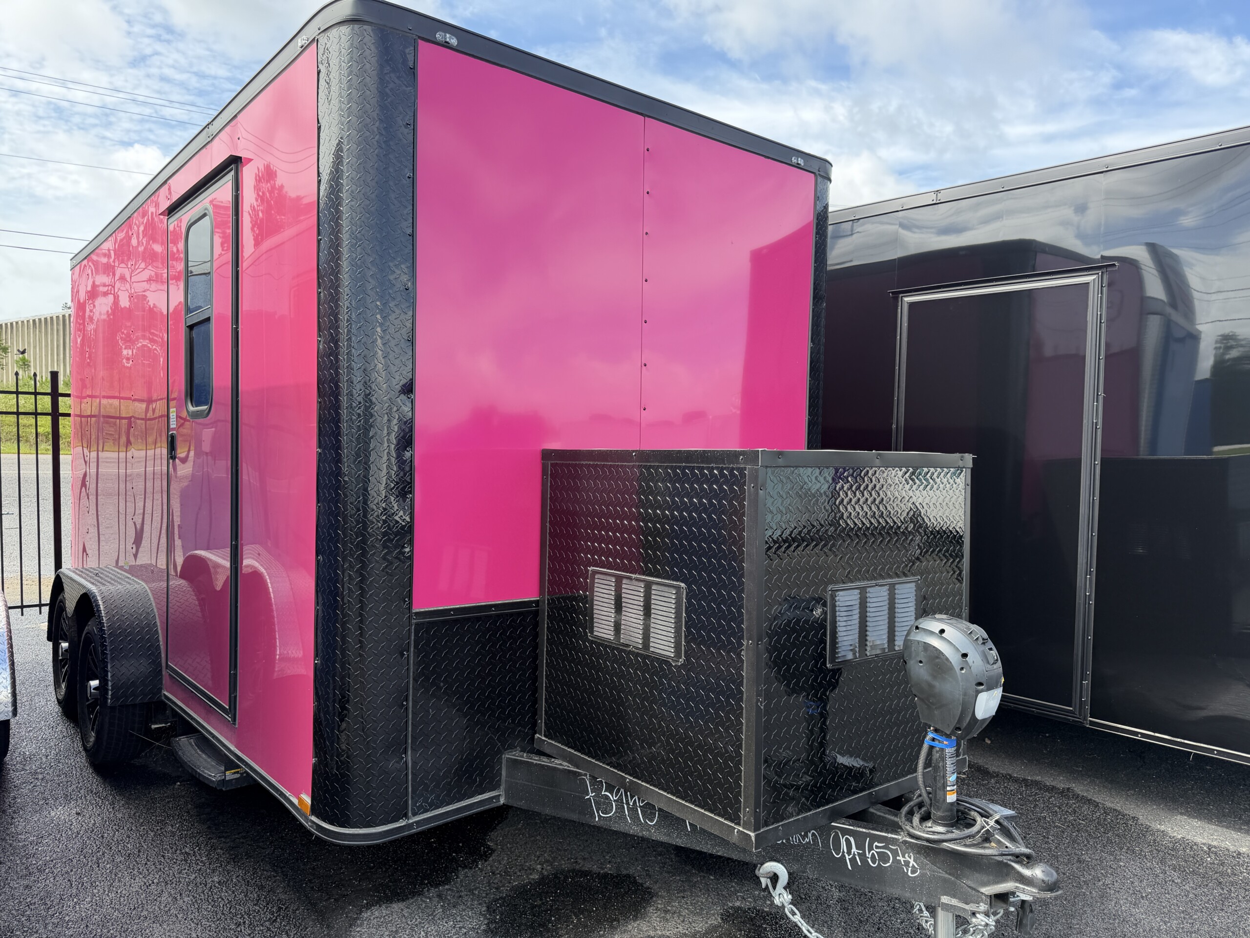 7x14 DOG GROOMING TRAILER - GENESIS SERIES | HOT PINK - Image 2