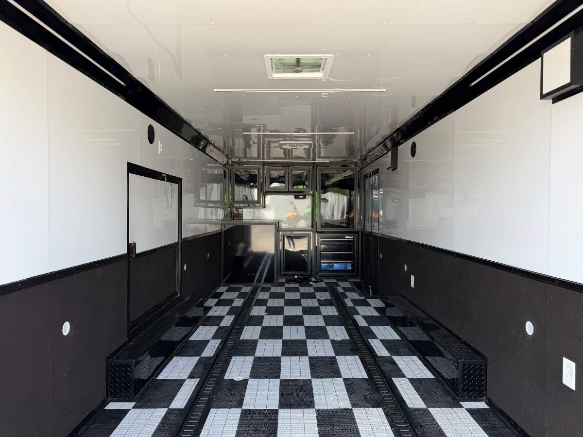 8.5 X 24 TA3 RACE CAR TRAILER - FREEDOM CARGO - Image 22