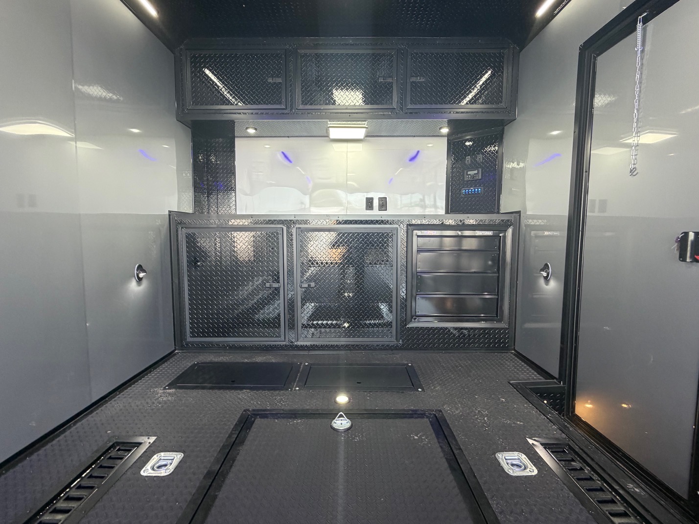 8.5 X 28TA RACE TRAILER | LOADED & RACE READY - Image 6