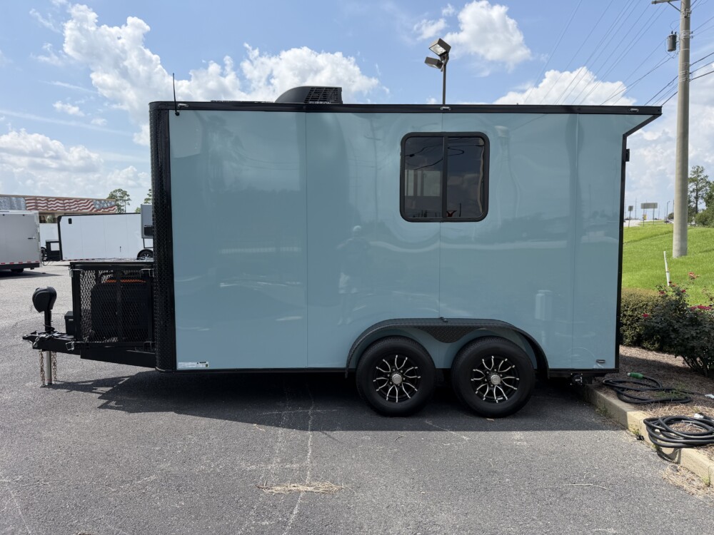 7X14 OET GROOMING TRAILER
